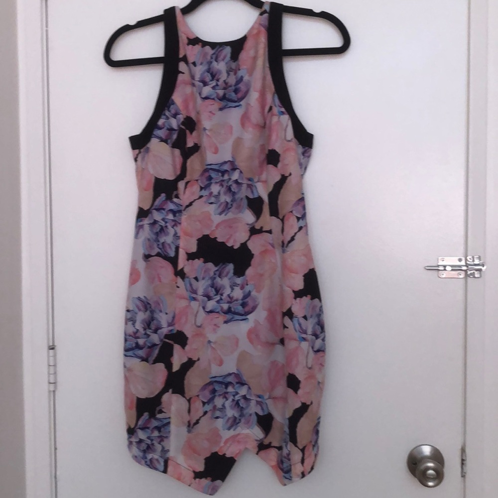 Floral Body con dress